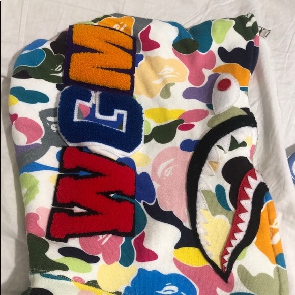Bape Multicolor Shark Hoodie - Picture 3 of 5